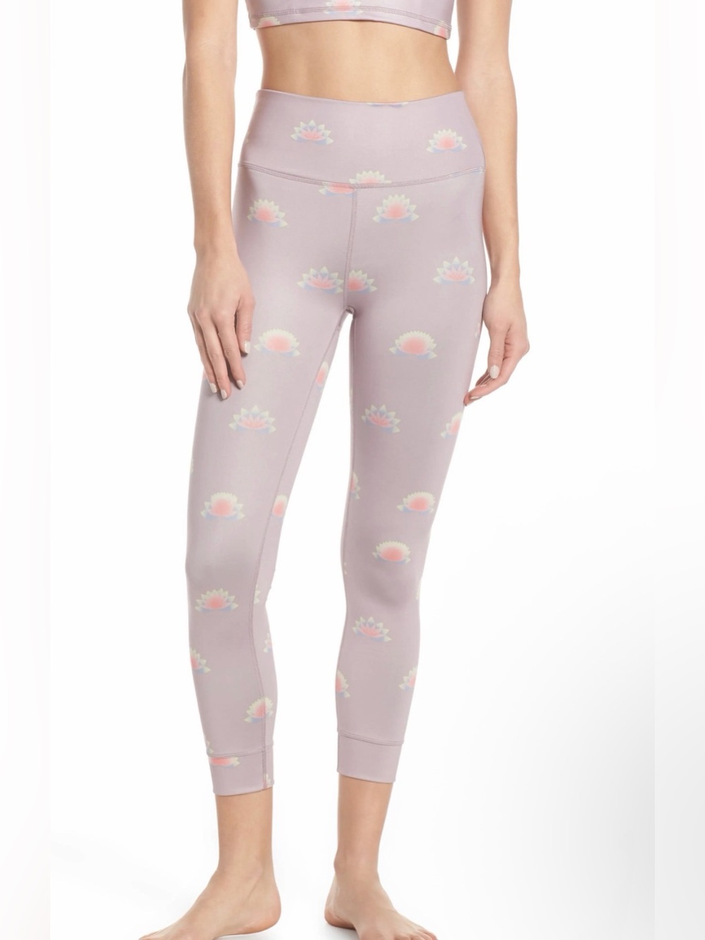 ✨🪷 Free People Movement Lavender Lotus‎ Print High Rise Leggings M 🪷✨